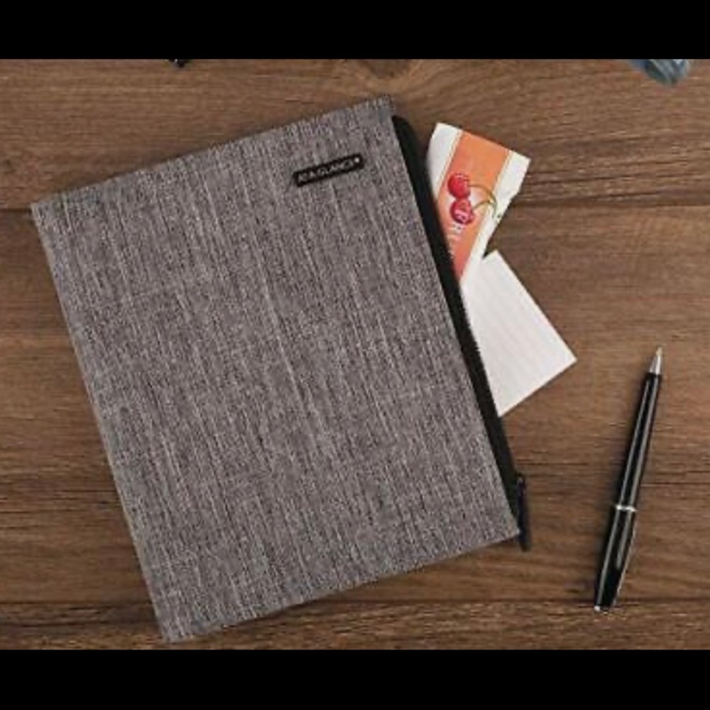 Brand new At a Glance Undated weekly monthly planner